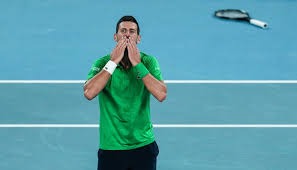 [国际足球]定位球制胜 拜仁晋级八强