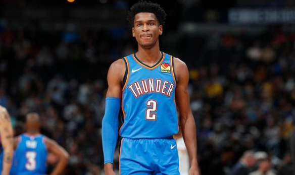 媒体上引发 媒体上引发